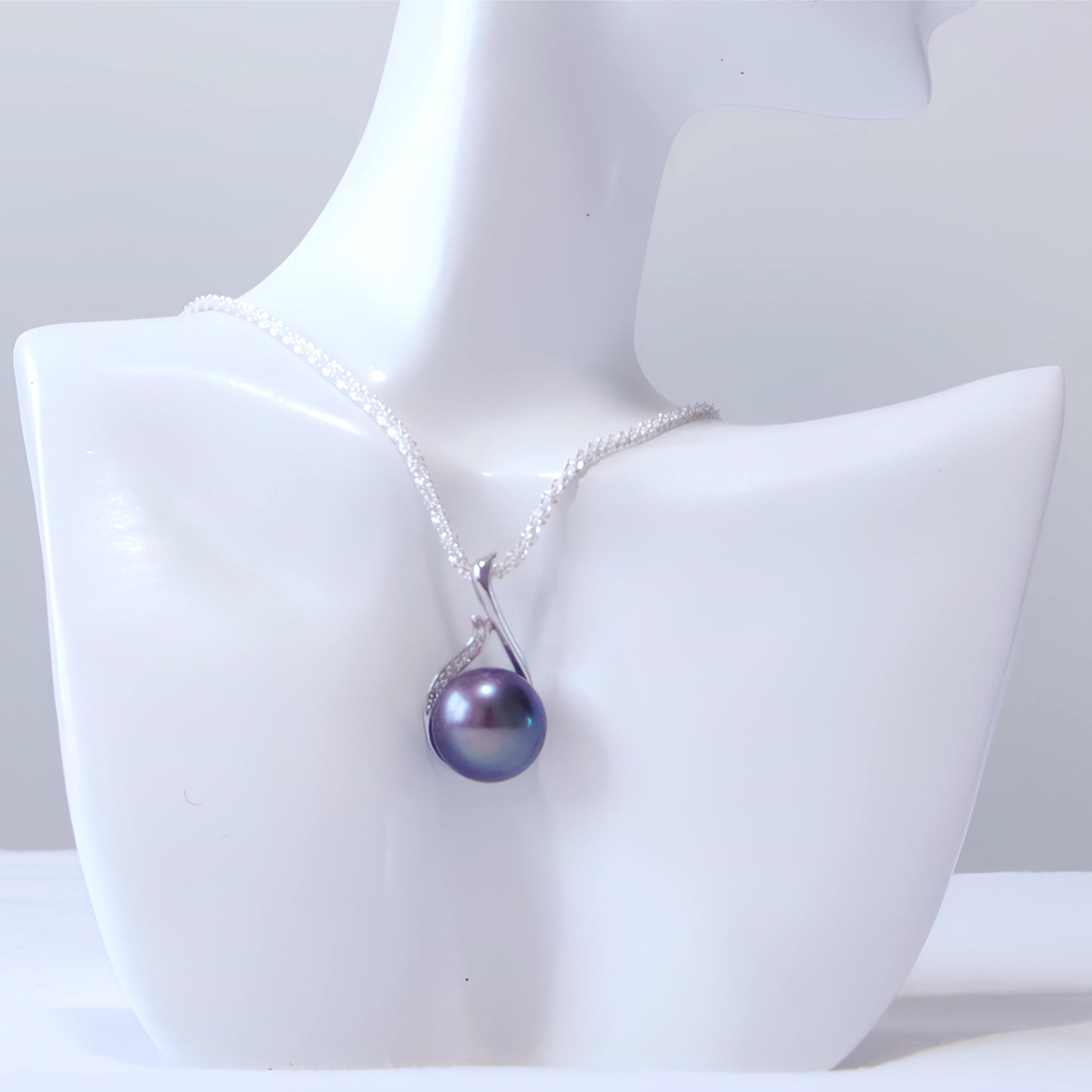 Ghost Purple Pearl Pendant