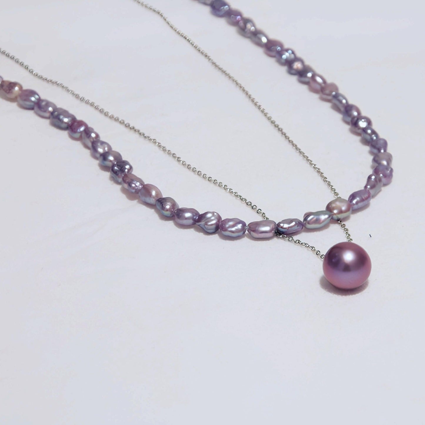 Fuchsia pearl pendant - Tricky Lucky