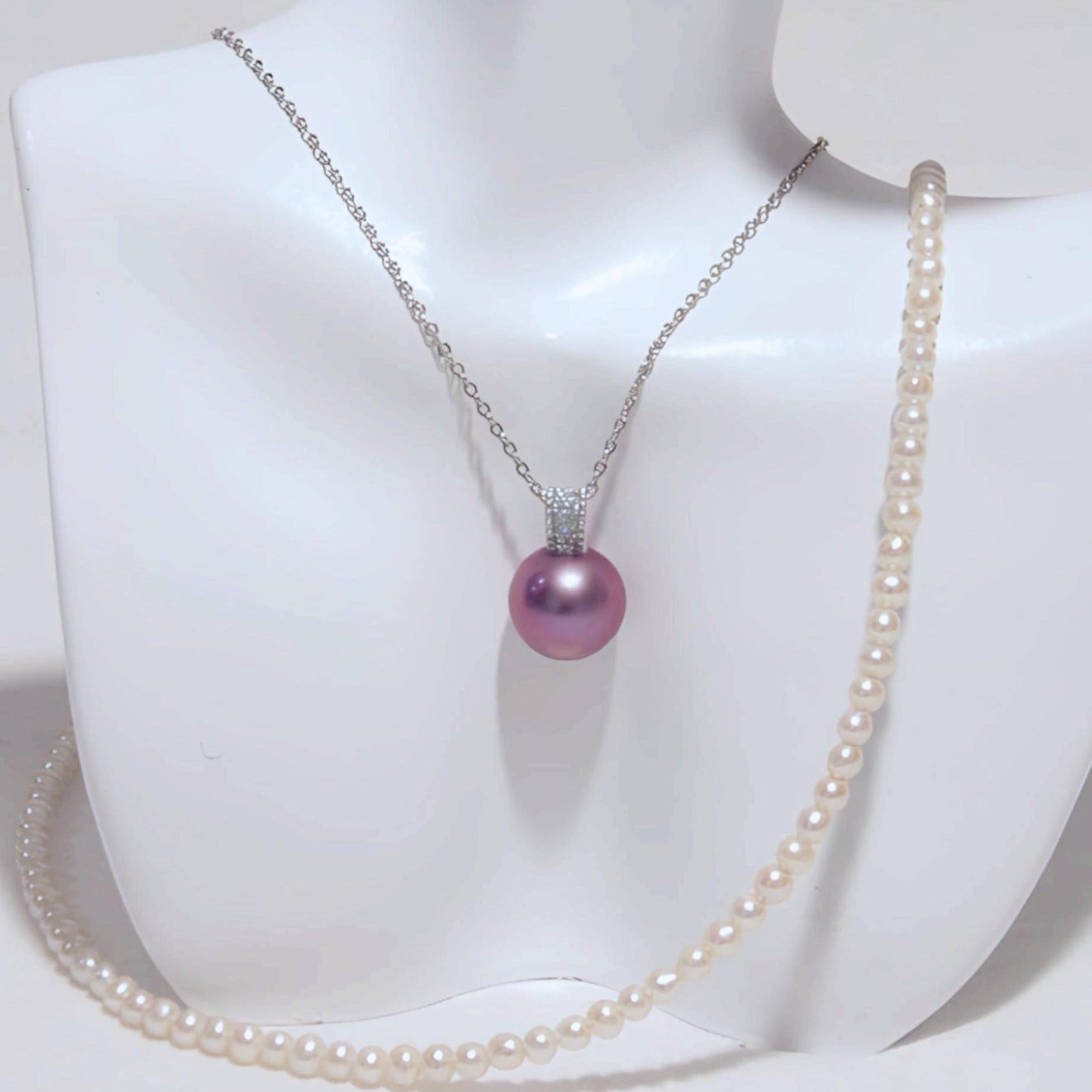 Fuchsia pearl pendant - Tricky Lucky