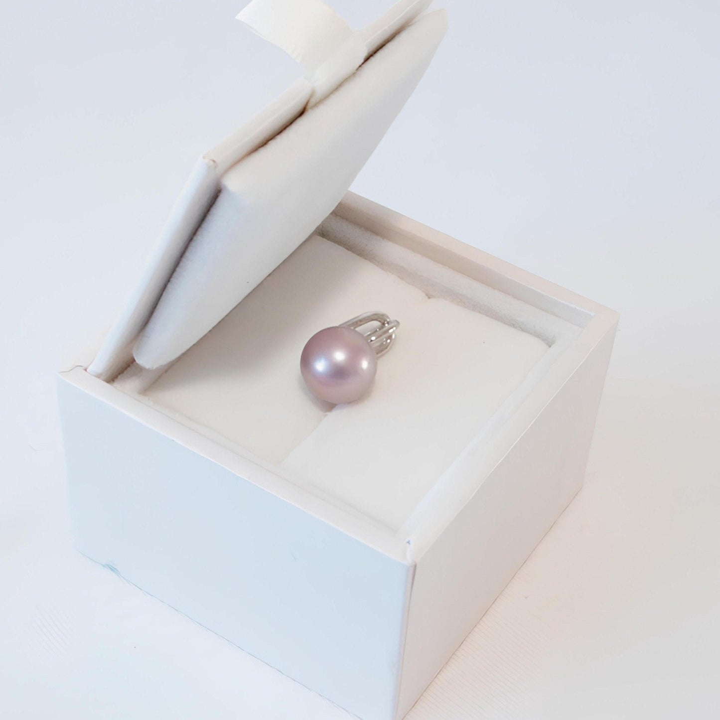 Geometric Pearl Pendant - Tricky Lucky