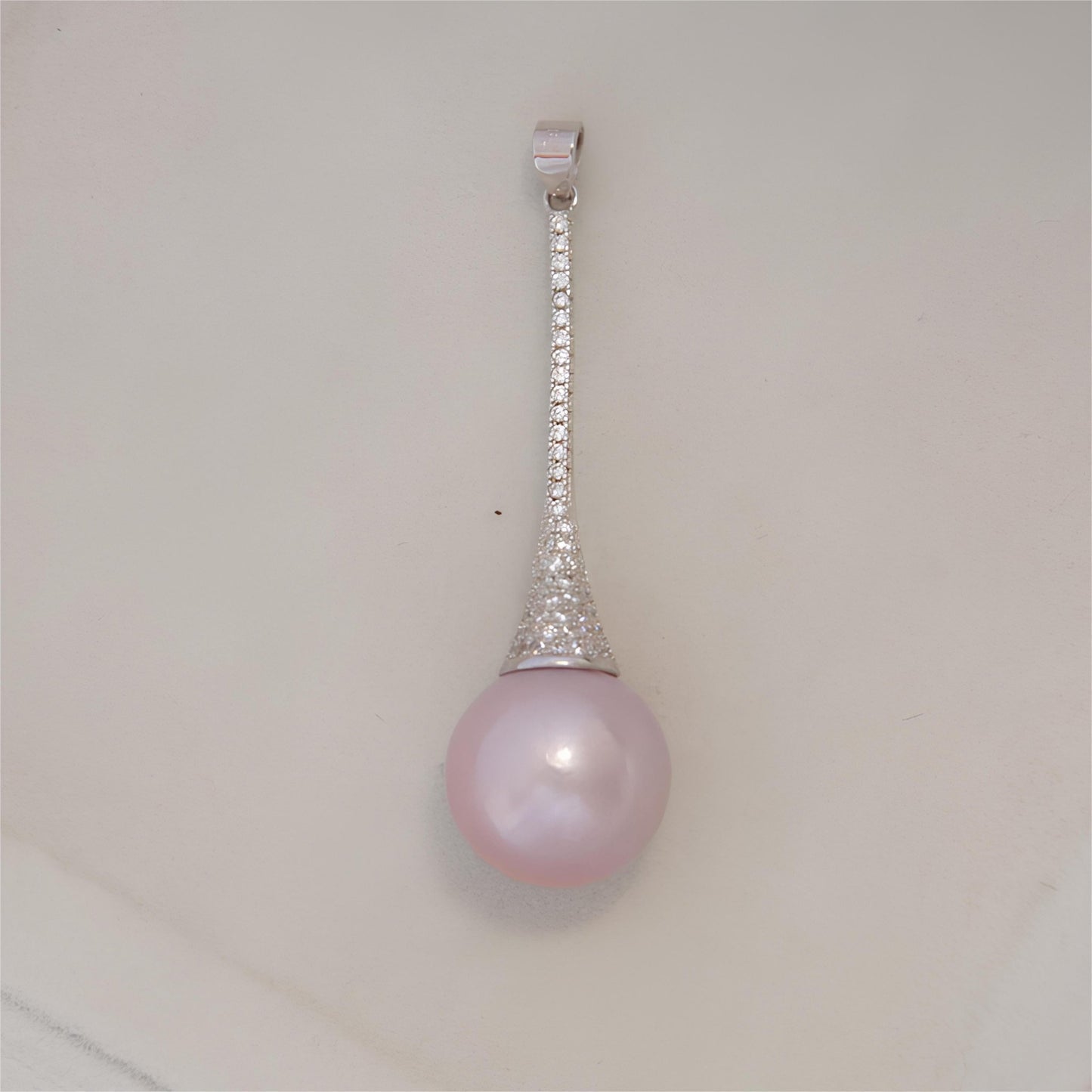 Glamorous Pagoda Pearl Pendant - Tricky Lucky