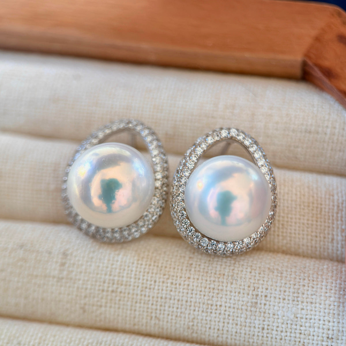 Sparkling 12mm Cold Blue Halo Pearl Stud Earrings