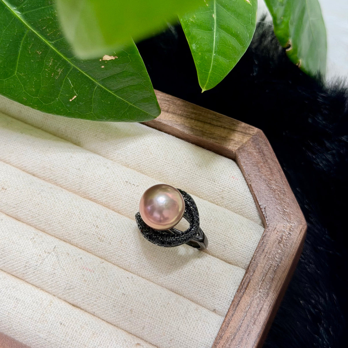 Large reddish-brown natural freshwater pearl ring.