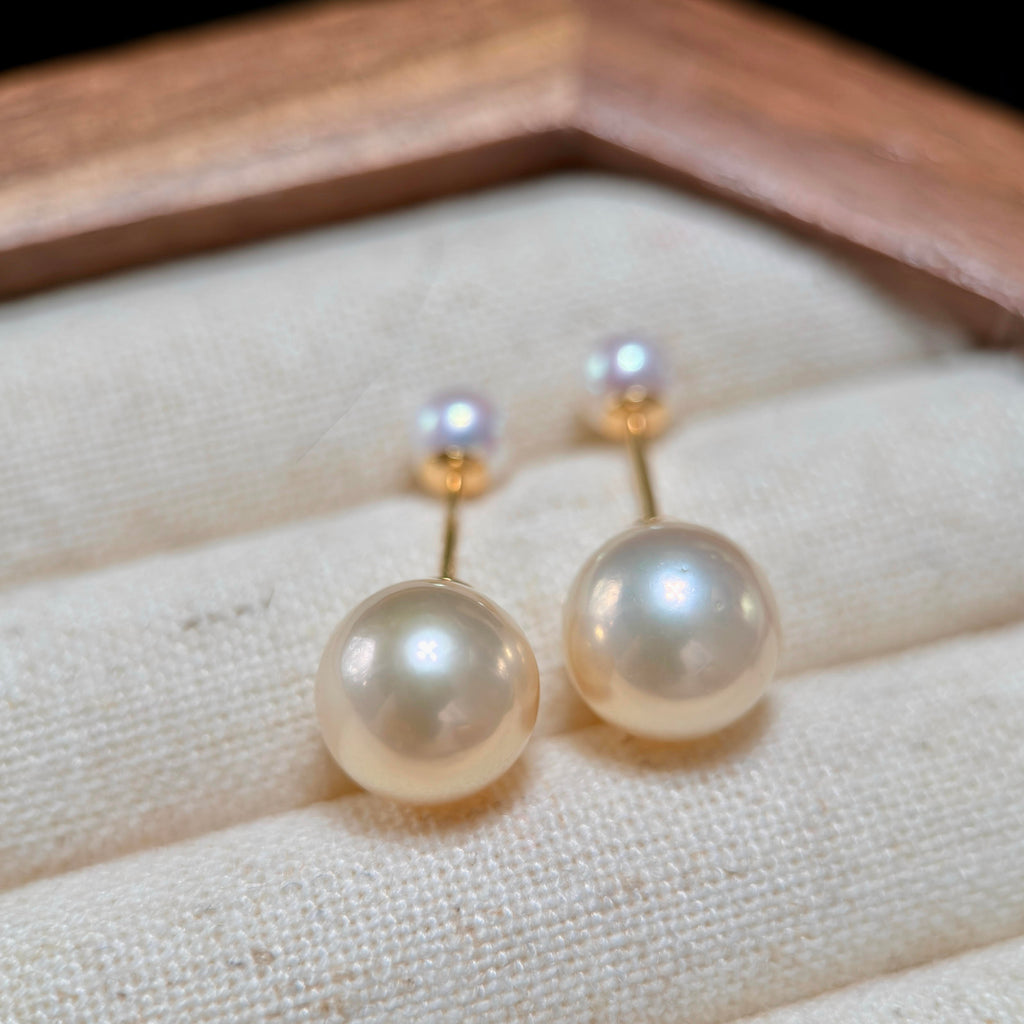 Modern double-pearl earrings designed as customizable pearl jewelry.
