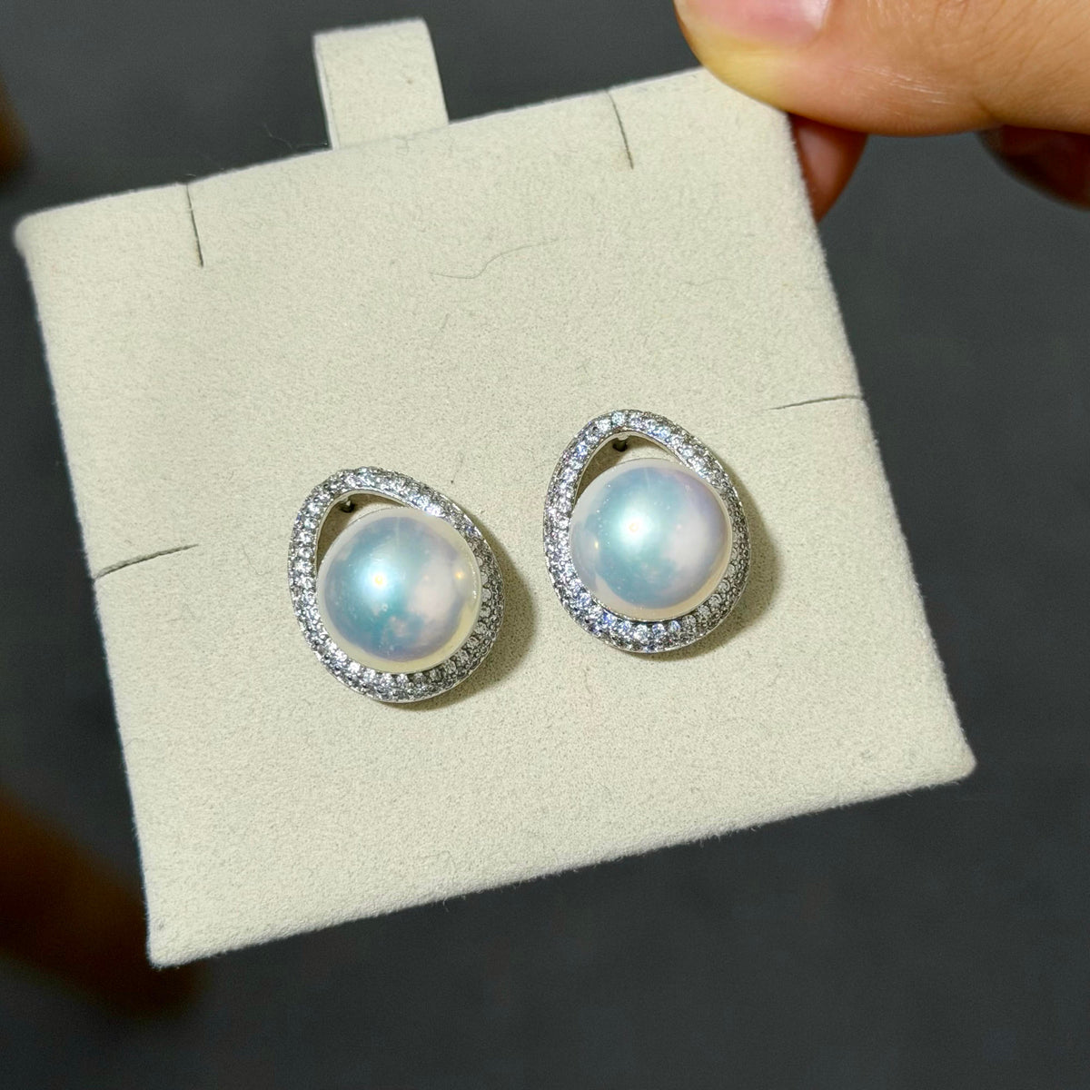 Sparkling 12mm Cold Blue Halo Pearl Stud Earrings