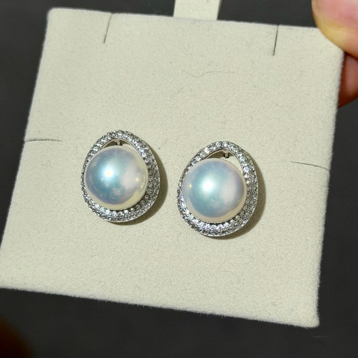 Sparkling 12mm Cold Blue Halo Pearl Stud Earrings