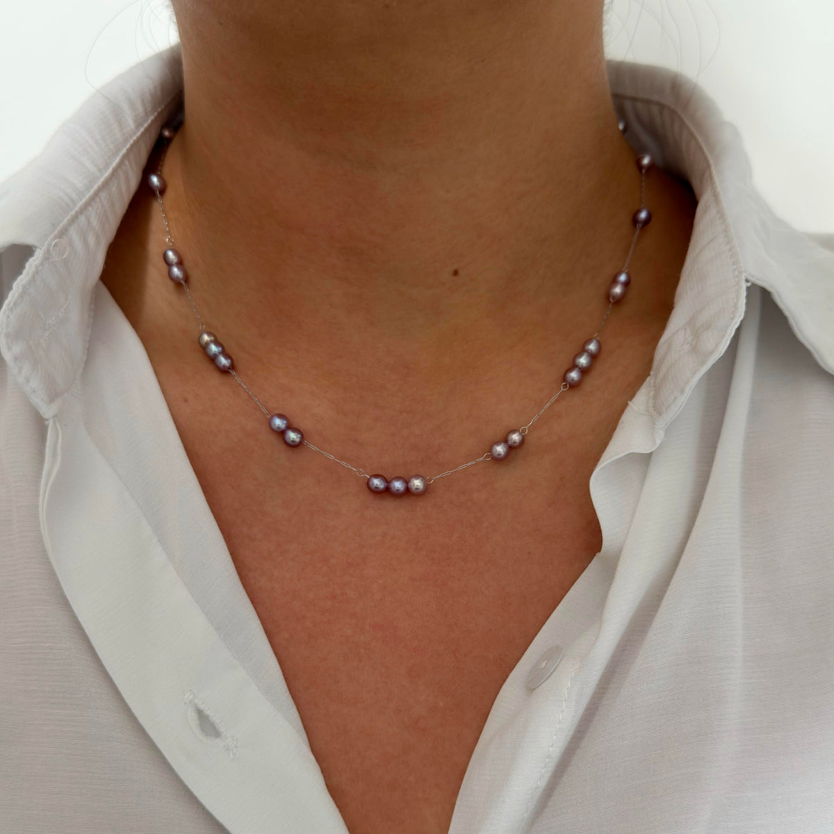 Romantic 5 mm purple freshwater pearl necklace inspired by delicate baby’s breath.
