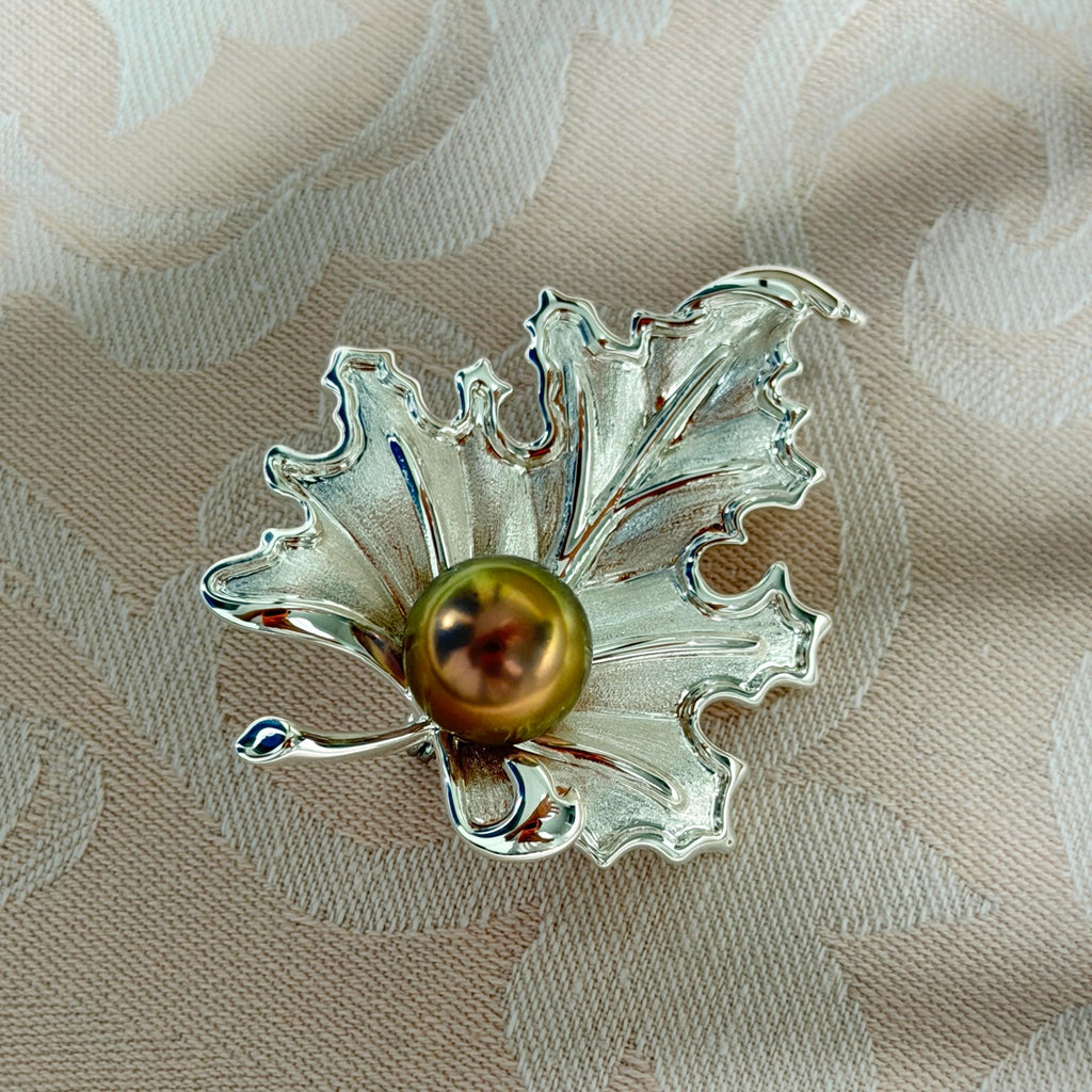 12.3mm Golden Green Pearl Maple Leaf Convertible Brooch Pendant