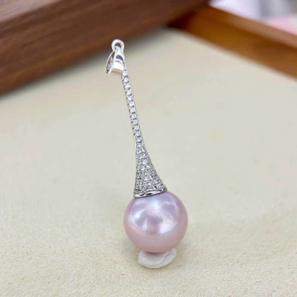 Pagoda Pearl Pendant Necklace – Lavender & Warm Halo