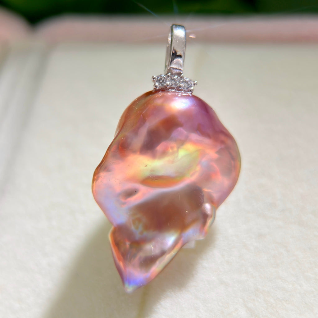 Dreamy 23 mm multicolor baroque freshwater pearl pendant.