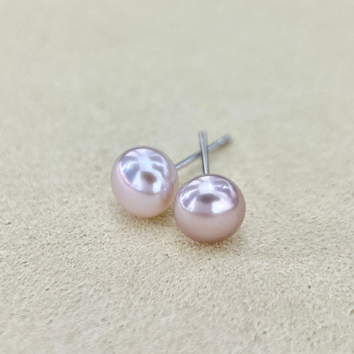 Colorful Flat Freshwater Pearl Stud Earrings – Minimalist