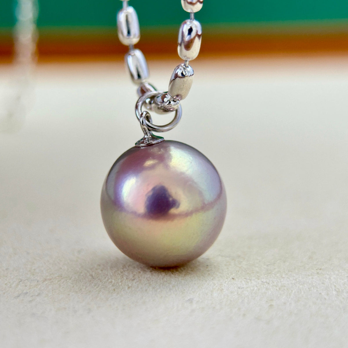 13.1mm Metallic Pink Golden Green Freshwater Pearl Pendant