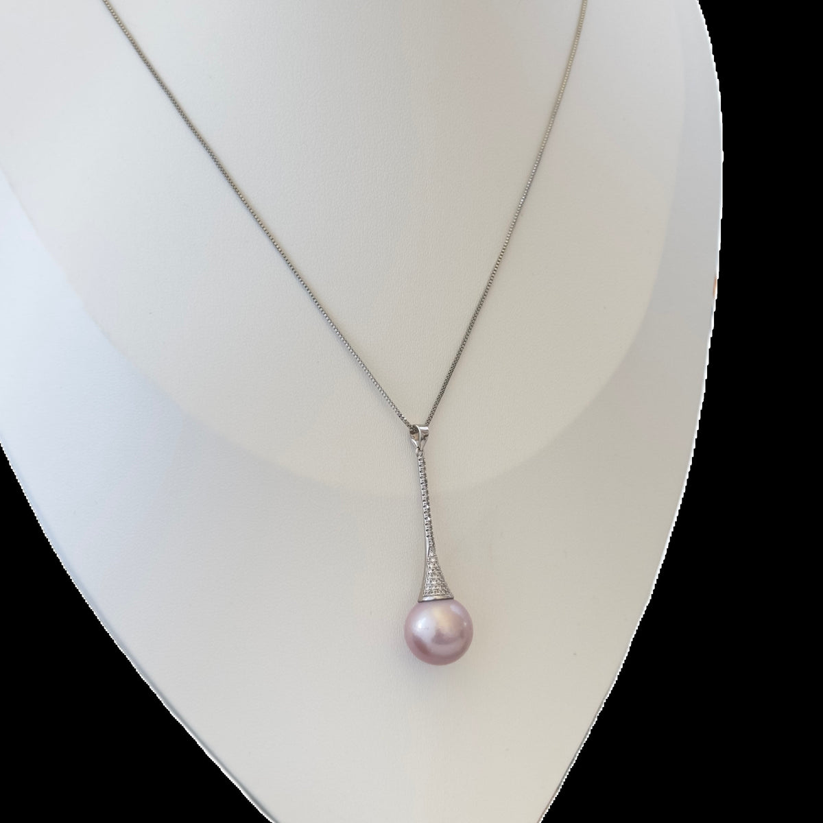 Pagoda Pearl Pendant Necklace – Lavender & Warm Halo