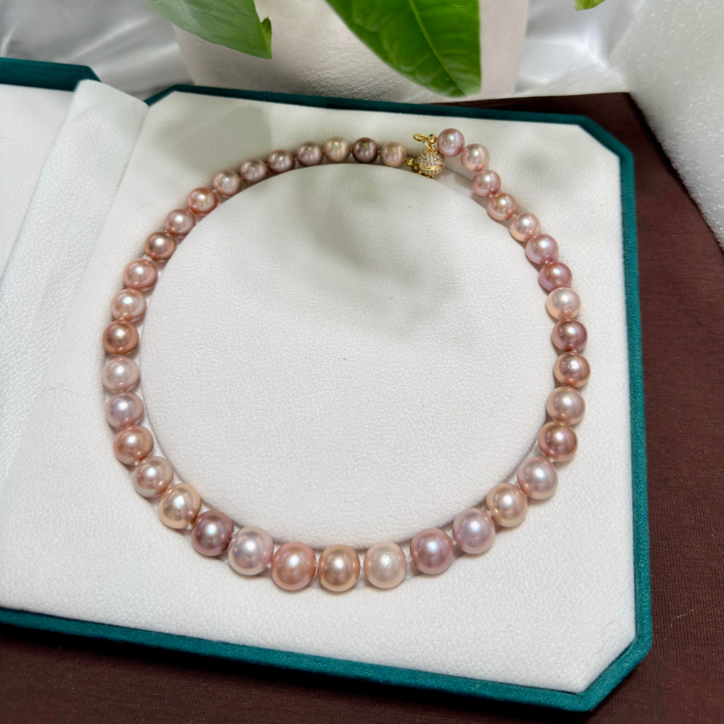 Customised Colorful Pearl Necklace: Large Bead, Statement Jewelry