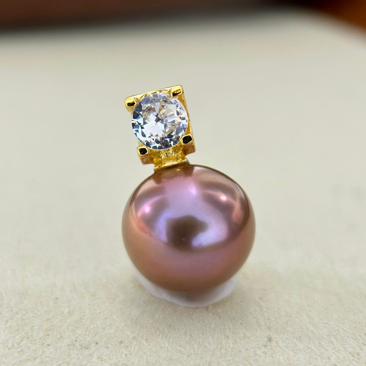 12.2mm Red Purple Pearl Pendant