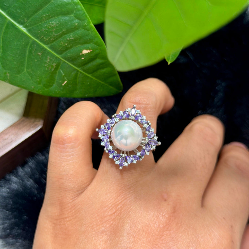 Violet-inspired freshwater pearl ring in sterling silver.