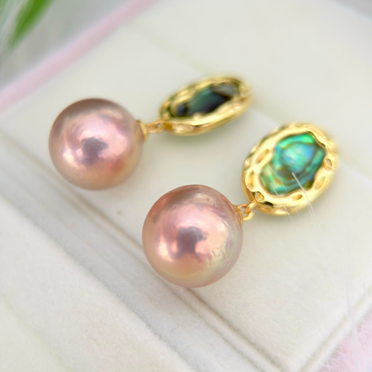 12.7mm Reddish-Brown Pearl Drop Earrings – Green Aurora Halo