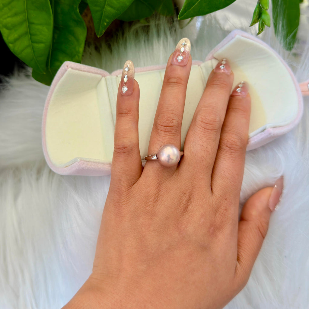 12.4mm Metallic Pink Pearl Ring – Golden Green Halo