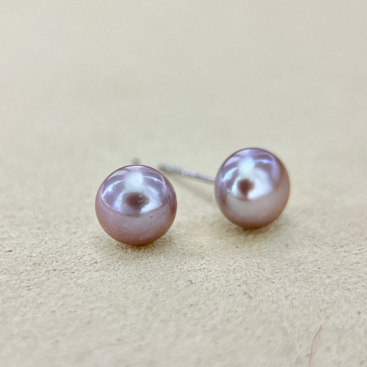 Colorful Flat Freshwater Pearl Stud Earrings – Minimalist