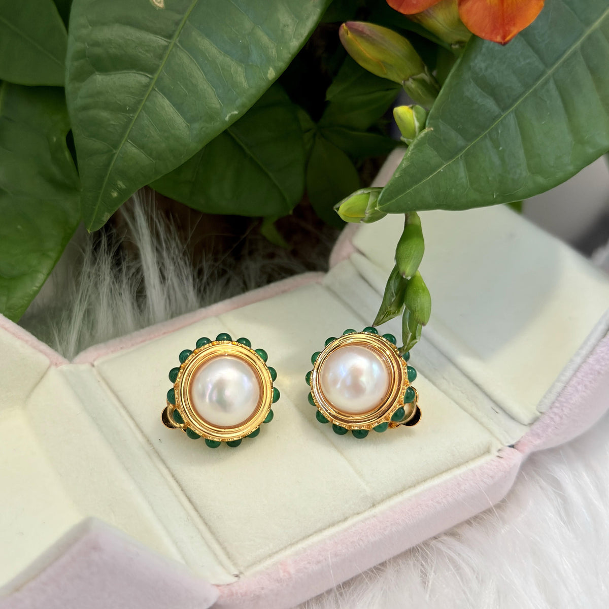12.3mm White Pearl Clip-On Earrings – Chrysoprase Design