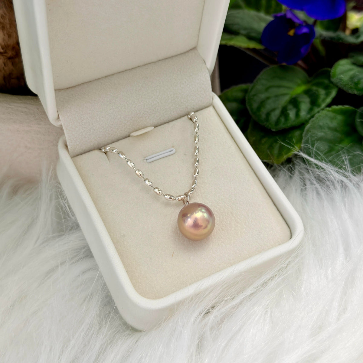 13.1mm Metallic Pink Golden Green Freshwater Pearl Pendant