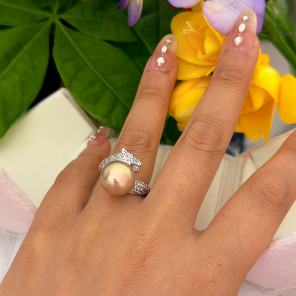 11.9mm Golden Green Pearl Leopard Ring – Reddish Brown Halo