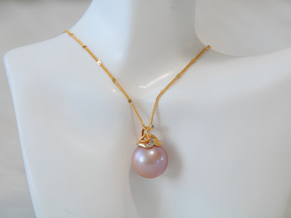 Golden Leaf Pearl Necklace Pendant