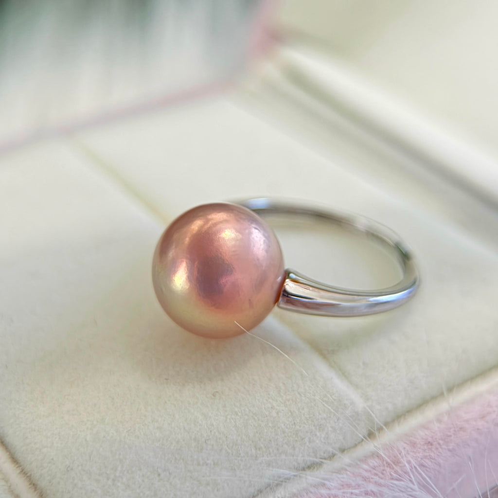 12.4mm Metallic Pink Pearl Ring – Golden Green Halo