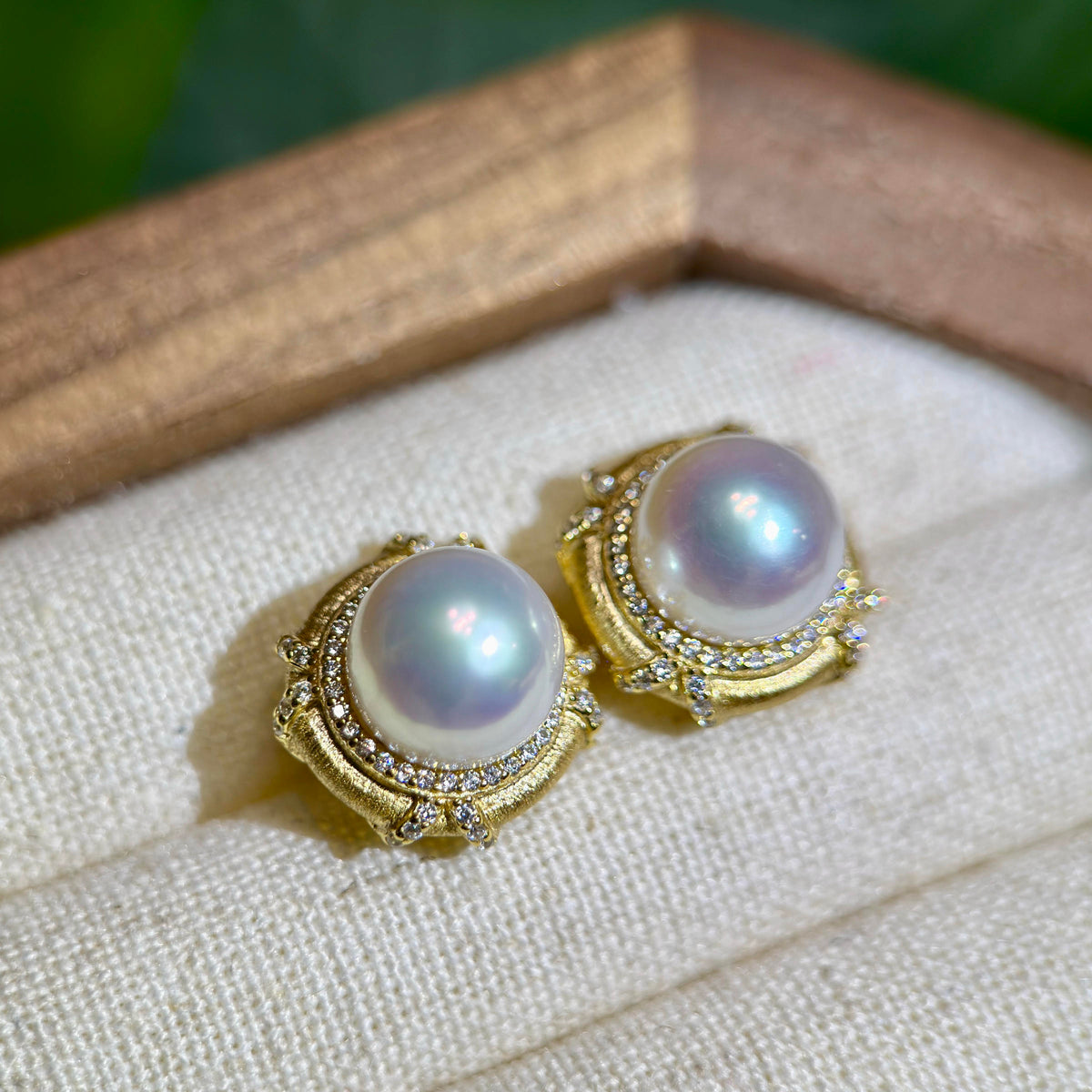 9 mm gem-quality white freshwater pearl stud earrings.