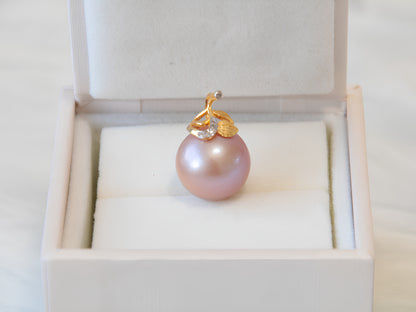 Golden Leaf Pearl Necklace Pendant