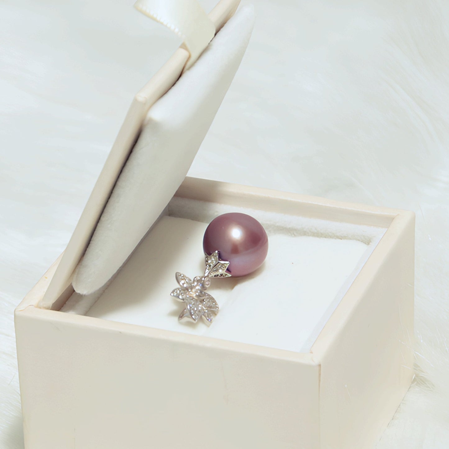 Orchid Pearl Pendant