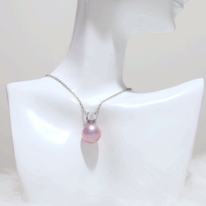 Princess pearl pendant