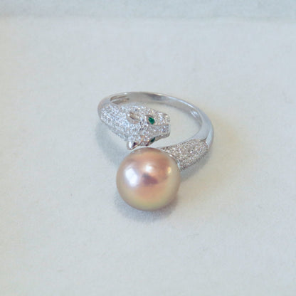 Wild cheetah pearl ring