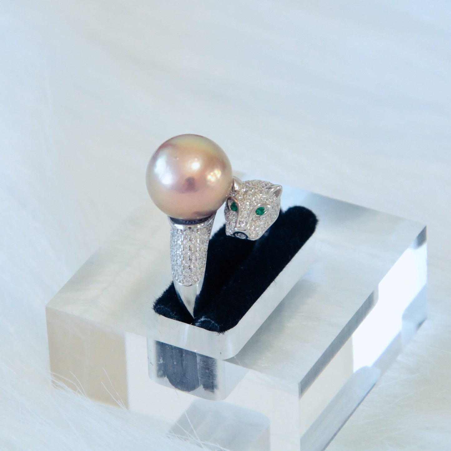 Wild cheetah pearl ring