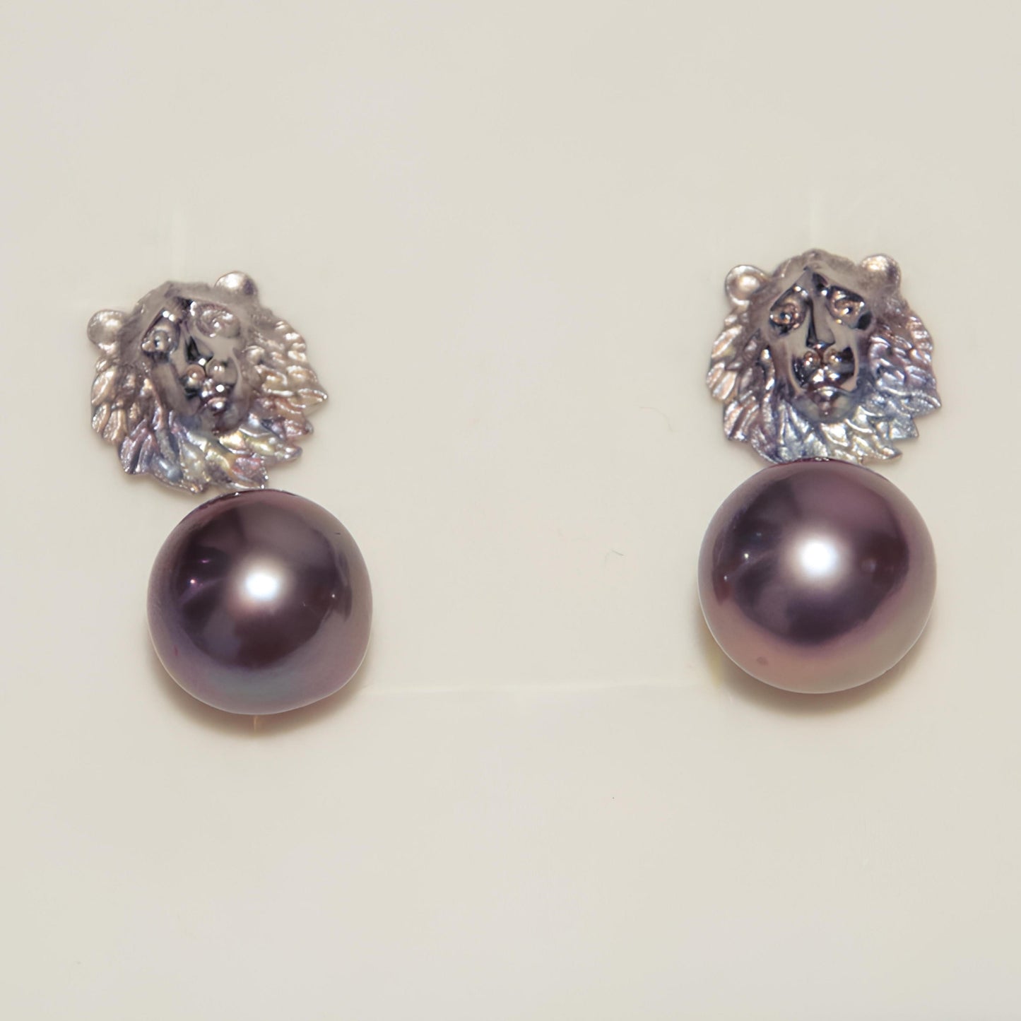 Lion Pearl Earrings