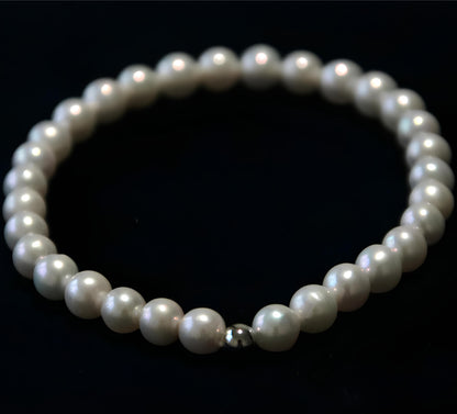 White Pearl Bracelet