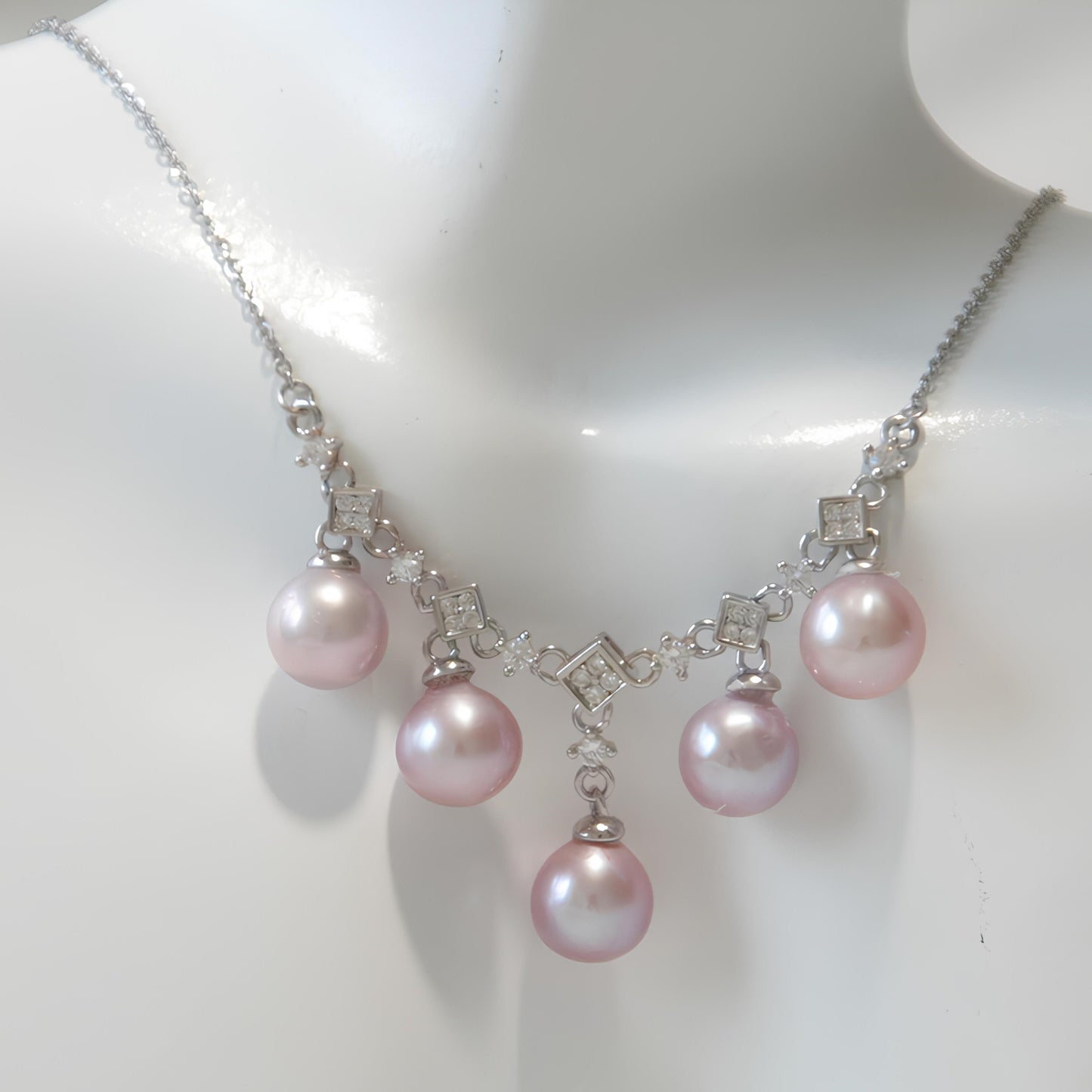 Purple Symphony Pearl Necklace