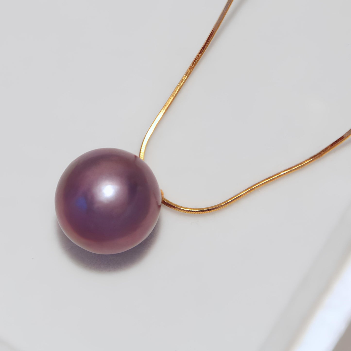 Gradient Purple Pearl Necklace