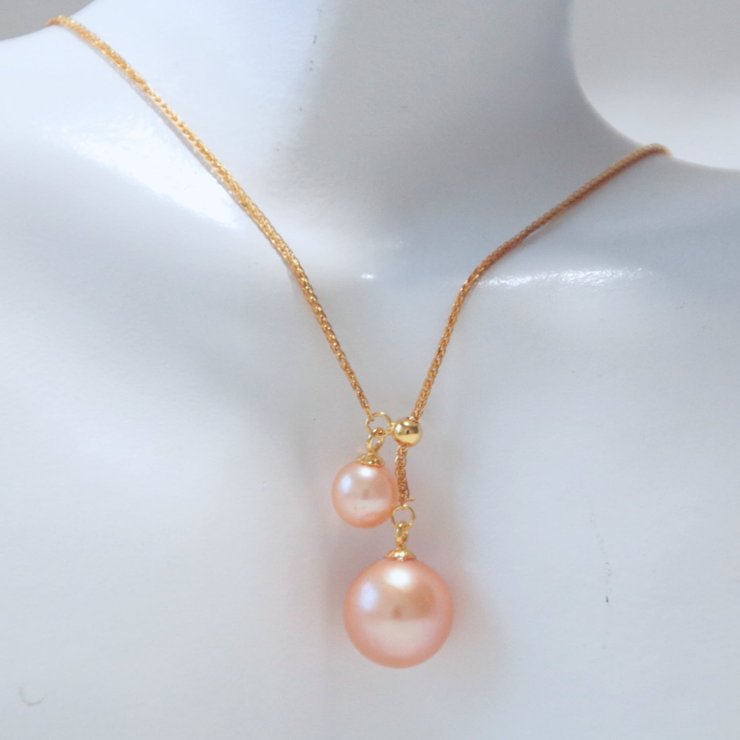 Gold Pearls Necklace