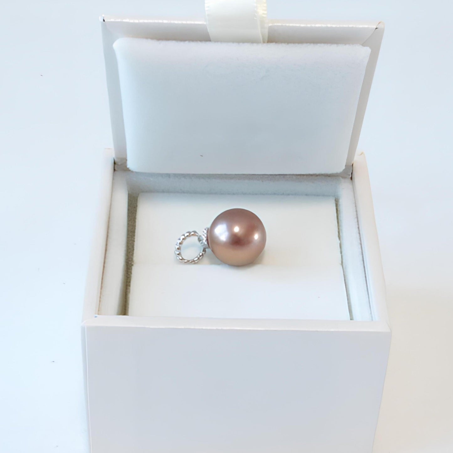 Rainbow natural pearl pendant