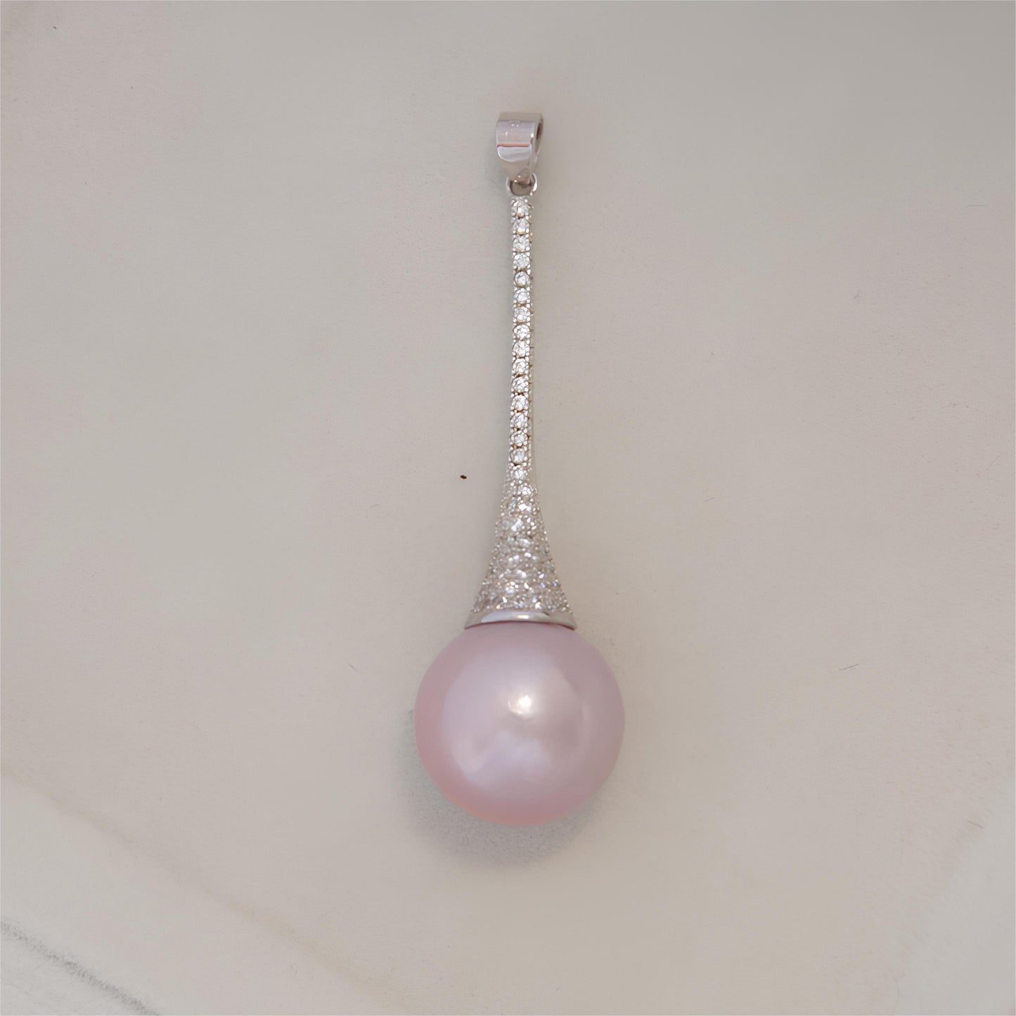 Glamorous Pagoda Pearl Pendant