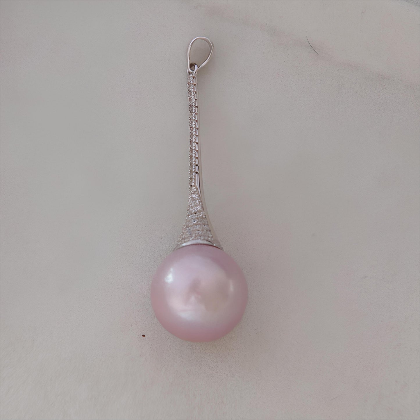 Glamorous Pagoda Pearl Pendant