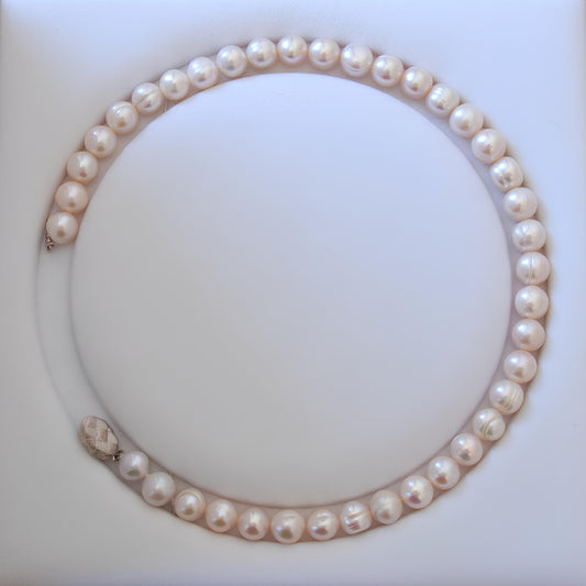 Threaded White Pearl Necklace