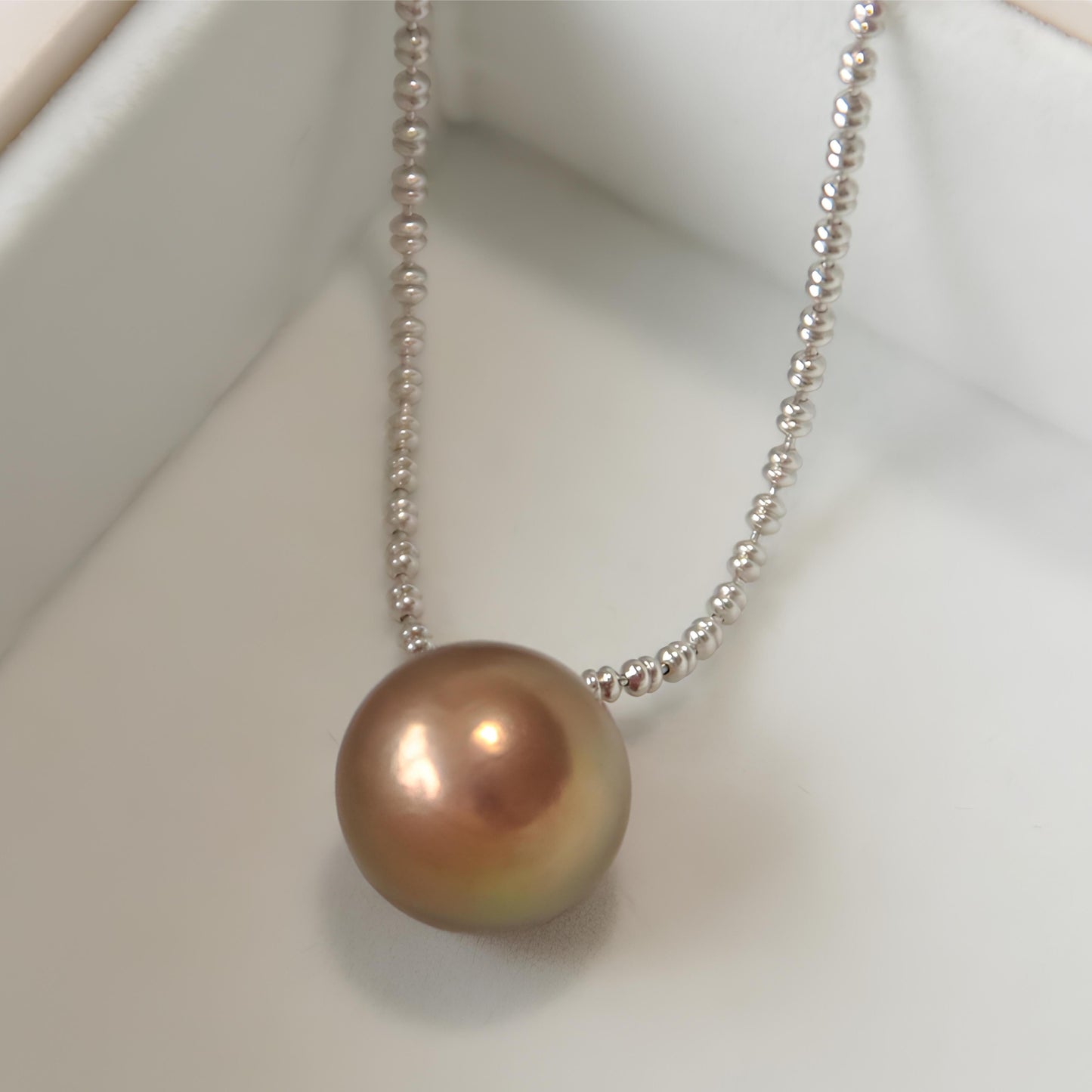 Gradient Colorful Pearl Necklace