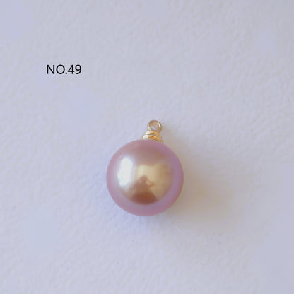 Light bulb natural pearl pendant