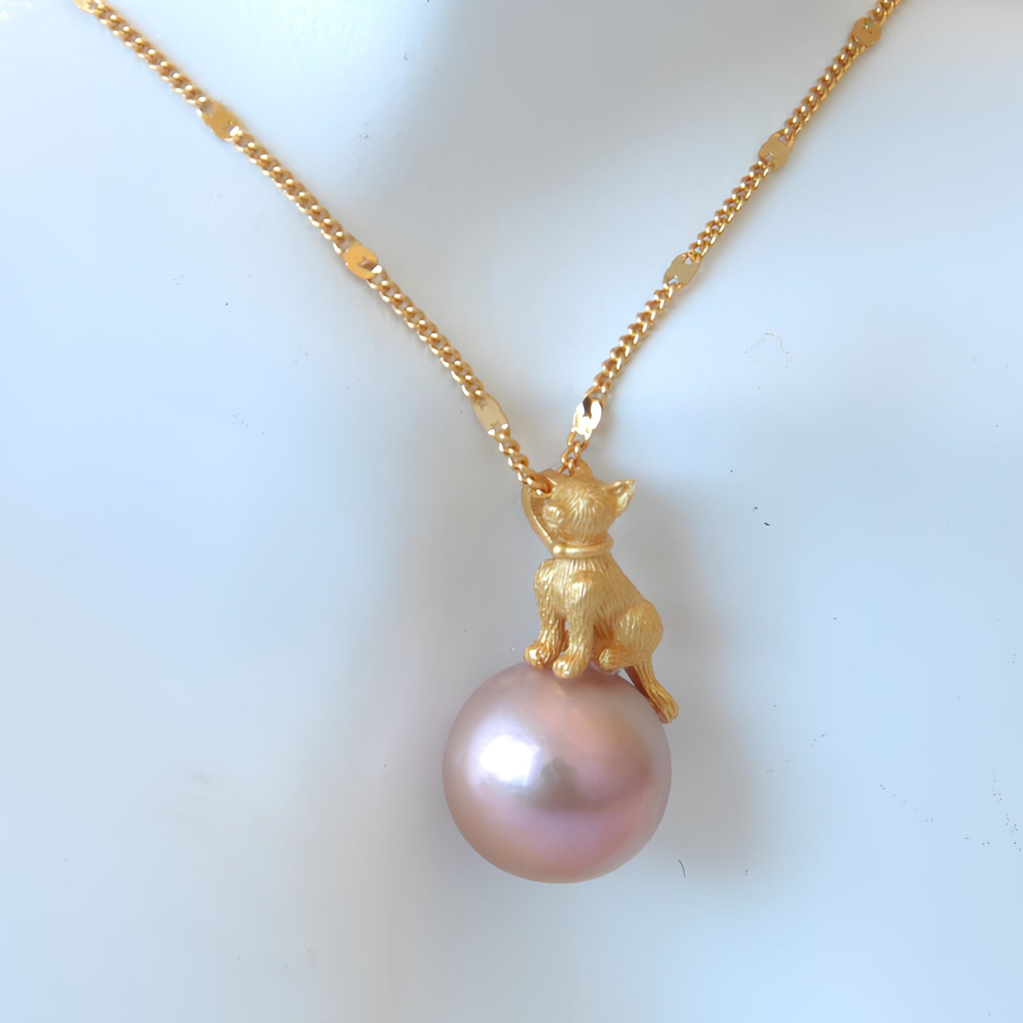 Cat Pearl pendant