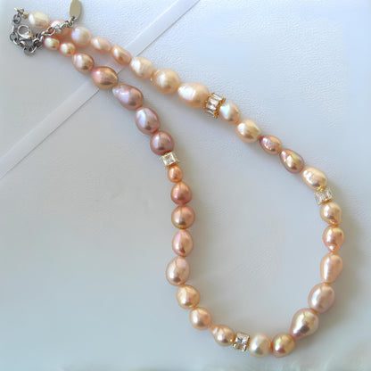 Gold Raindrop Pearl Necklace