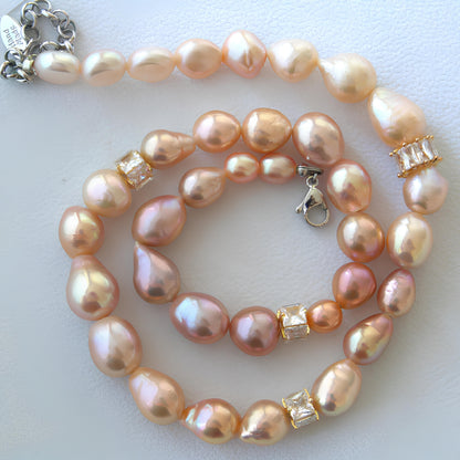 Gold Raindrop Pearl Necklace