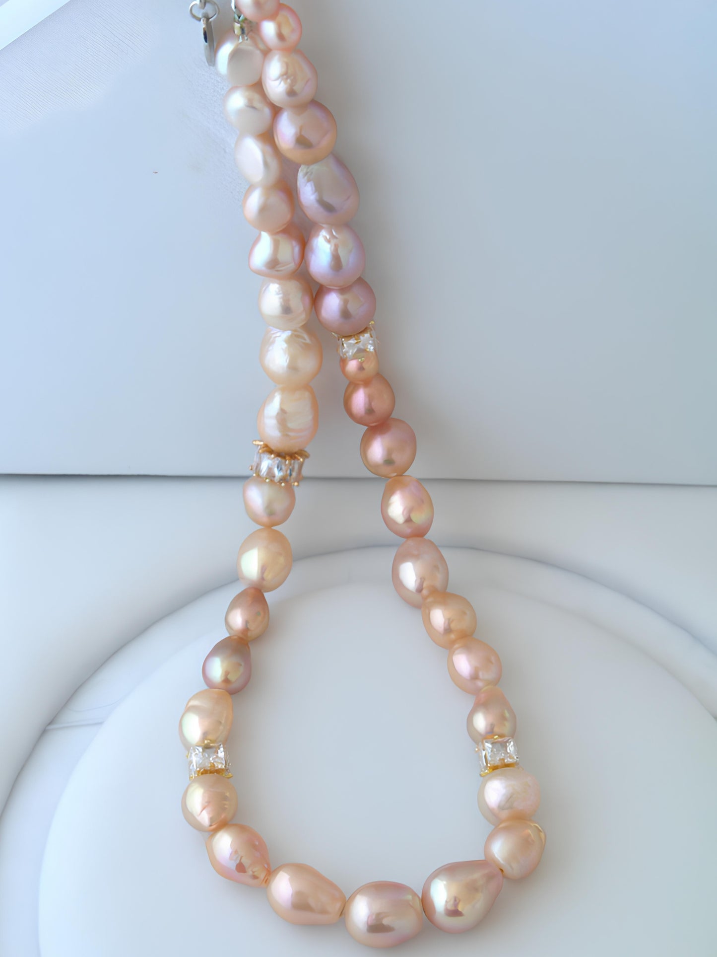 Gold Raindrop Pearl Necklace