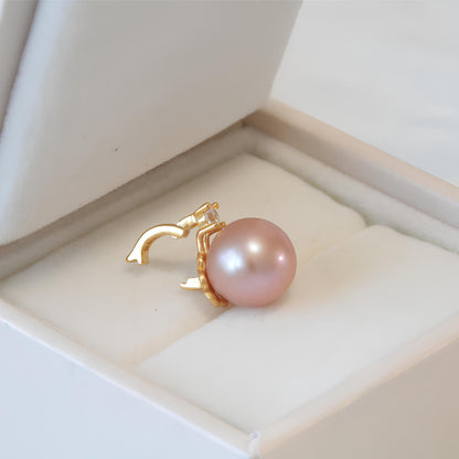 Princess pearl pendant